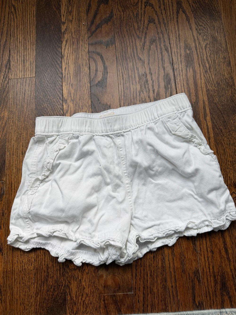 EUC Crewcuts white shorts